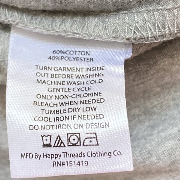 Preloved Baby Boy's Batman Outfit - Perfect for Little Superheroes, 0-6 Months - Picture 12 of 13